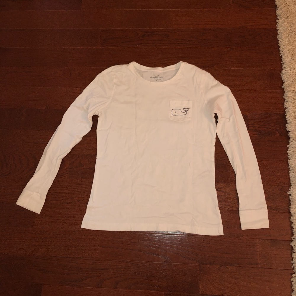Women’s Vineyard Vines t shirt